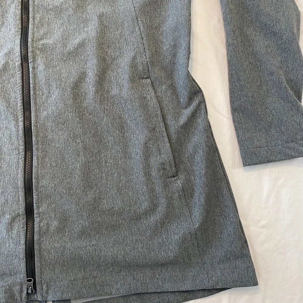 Columbia Miller Peak Softshell Rain Jacket - Picture 6 of 16